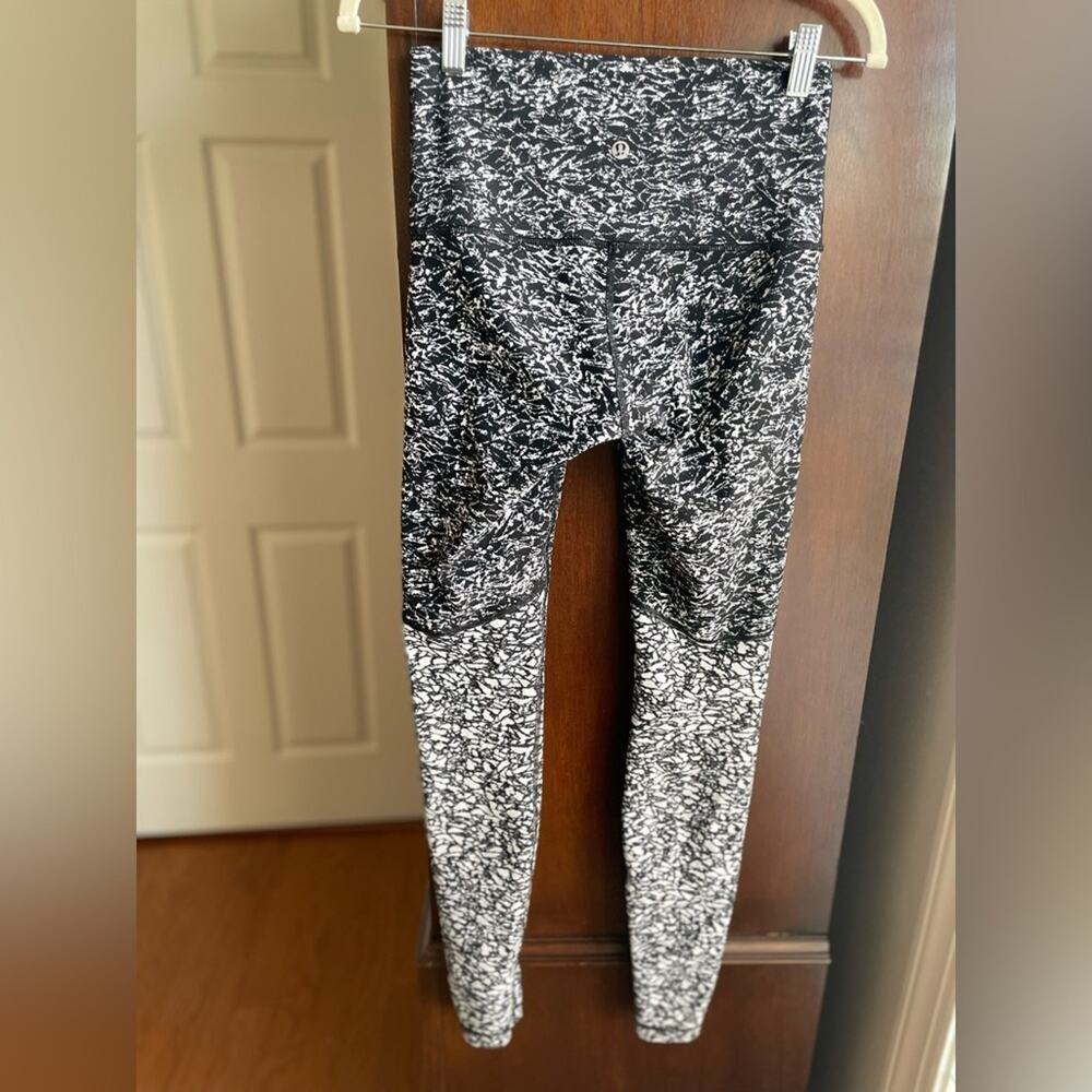✨Lululemon✨ Wunder Under Leggings - Picture 9 of 11